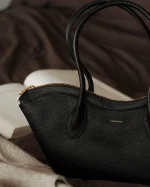 Bisou Small Black Leather - Image 2